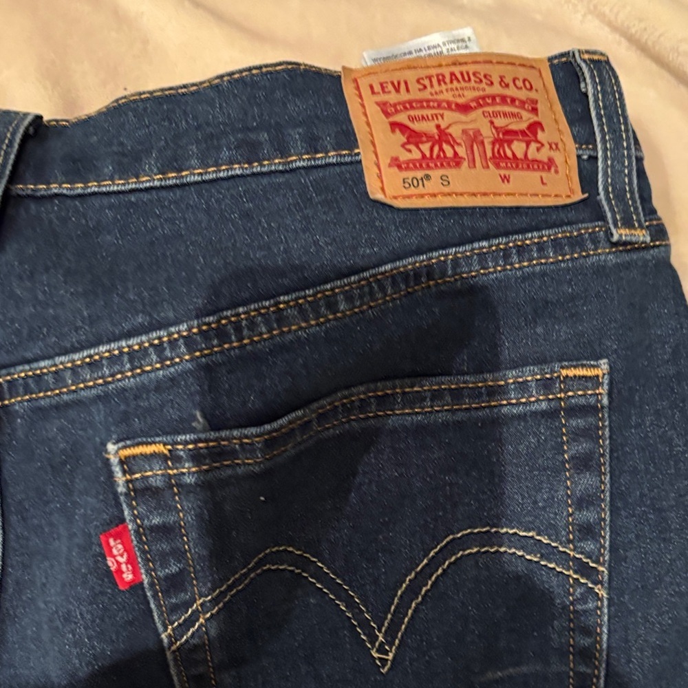 Levi's Women's Straight Leg Jeans - Dark Blue 501 in 29x30 - Picture 6 of 6